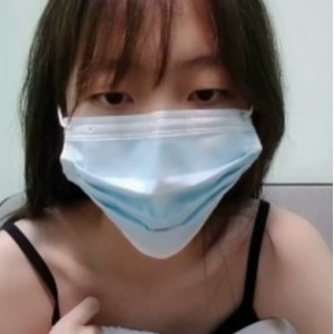 推特菠萝果酱新人出道341v336g青涩水嫩