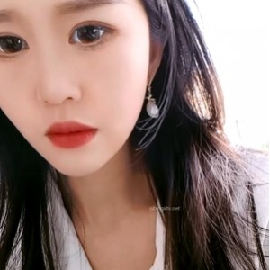 乌苏儿绝密户外视频合集38部16G太撩人