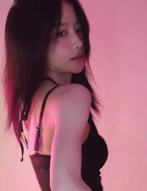 唯舞云雨热辣独播1V211M看得我裤裆发紧